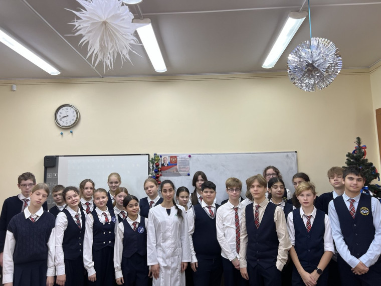 Встреча обучающихся 8В и 7В классов с представитями волонтёрского движения "Волонтеры-медики".